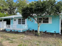 Coco NoKo cozy beach cottage + Swimming pool! Golf cart and pet friendly! - Pools