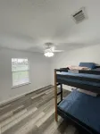 Fully Renovated Cozy Family Retreat Home!