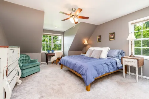 Spacious Mountain Cabin w/Beautiful View!! 3 King Beds & Spa!