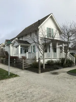 Vintage-inspired cottage in Seabrook, sleeps 7 Hotels in der Nähe von Lake Quinault