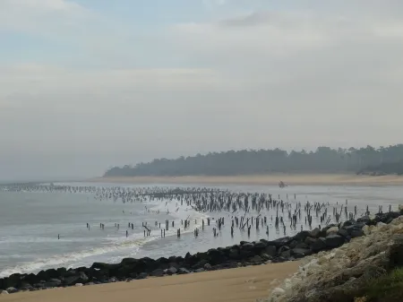 House in village Arceau ILE D'OLERON 3 persons max, no animals Отели в г. Сен-Пьер-д'Олерон