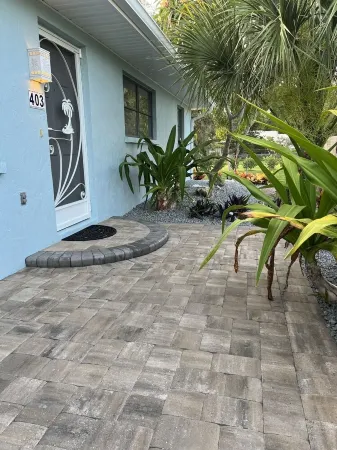 Close to beach ! 3 Bdrm , 2 Bath - Duplex Отели рядом с достопримечательностью «Venice Myakka River Park»