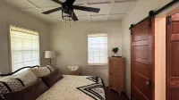 Charming 2-bedroom house minutes to beach, downtown, Cruising the Coast.