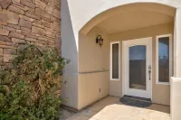 Contemporary Beach Getaway with Expansive Views