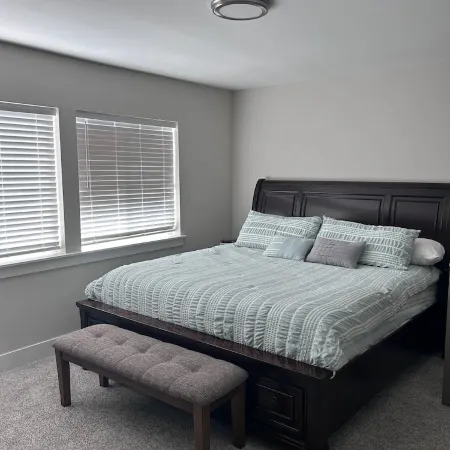 New 2 BR Townhouse in the Heart of Wenatchee. Great for Families, pet friendly.