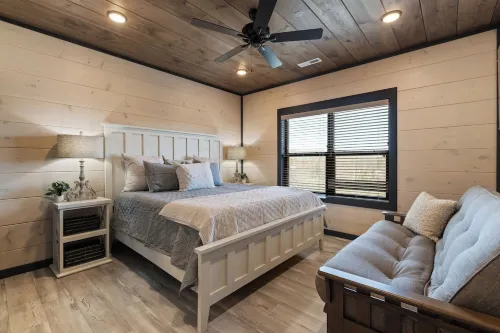 Kids’ Paradise + Adult Relaxation – Pool, Waterpark, & Views!