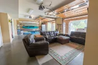 Large Lakefront Home Only Steps from D Beach! Bring Grandma-we Have an Elevator!