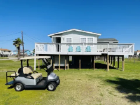 Cute, Cozy and Clean Cottage by the Sea!