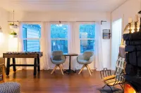 Toasty Marshmallow Cabin: 3b/2b Ideal Layout. Pets Ok. Spa. Games & Poker Table