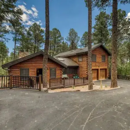 Silver Fox Inn Beautiful 5-bedroom Cabin w/hot tub