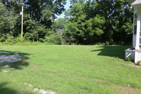 Whole House, 5 minutes by car to OU, 2 Bedroom, 1.5 bath, Smart TV, FREE Wi-Fi