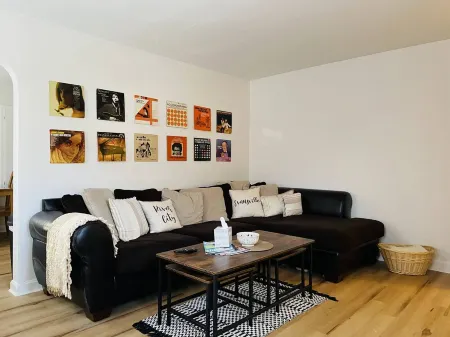 River City Retreat | Stylish 1BR/1BA Apartment
