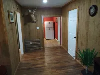 Cozy Bear Rock Cottage with hot tub