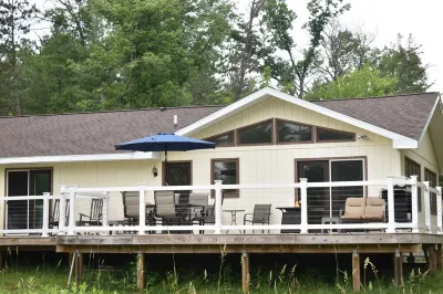 River House Close to Downtown Baldwin with Large Back Deck Hotels near Whispering Oaks Campground