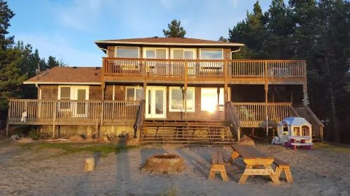 Buy 2 Get 3rd Night Free Nov 2025- March 2026 Oceanfront Home with Beach Access!