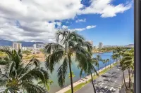 King Bed/Renovated/Canal& Mountain View/Walk Beach