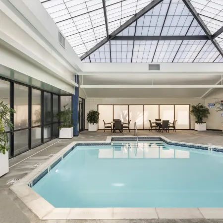 Crowne Plaza PROVIDENCE-WARWICK (AIRPORT) by IHG