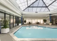 Crowne Plaza PROVIDENCE-WARWICK (AIRPORT) by IHG - Pools