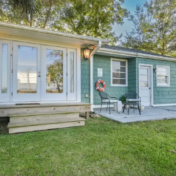 Peaceful 3Br, Private Pool & Marsh Views Minutes from Charleston & Beaches