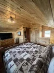Rustic Tobacco Barn Cabin in the heart of Yadkin Valley Wine Country