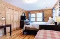 Cabin 82 - The Marshall - 6 bedrooms, sleeps 12, minutes from downtown Lexington Hotels near Natural Bridge Historic Hotel and Conference Center