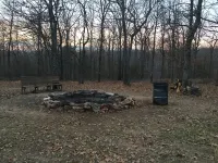 RECENTLY UPDATED Lake Texoma Private Acreage! Sleeps 8. Pet Friendly. 3 acres.