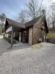 Hillside Hideaway West just 1/2 mile from Current River!