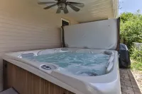 Cozy Cottage on the River