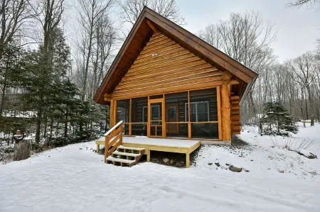 Trails Lodge on Lake Namakagon