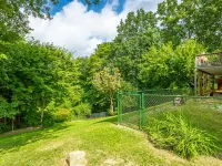 Lookout Mtn View! STEAM Shower, Fenced Yard 🐶⛰️ Hotels in Walker County