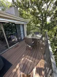 Cozy, clean lake front condo