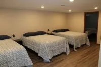 Prairie Pines Lodge....15 private acres....near Devils Lake