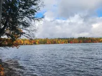 7Br Lake Cabin with Great Fall Views!  Close to Town.  Snowmobile/Utv to Trails.