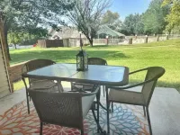 Pools, Hot Tub, Sauna, Gorgeous, 3 min to Strip!