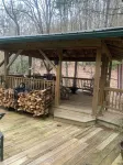 Walk to Waterfalls!  Cozy All Seasons Highlands Cabin 6 min to Town Hotel in zona Dry Falls