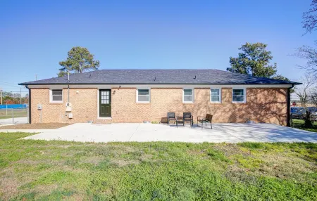 Spacious Matthews Getaway | Large Patio, Parking