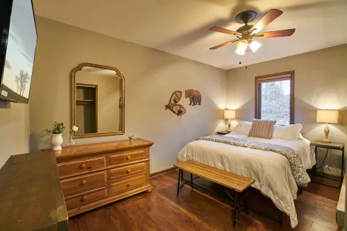 5 BR*On 7 Acres* HUGE Gameroom* Hot Tub* King Bed *10 mins to Sugar Mtn*