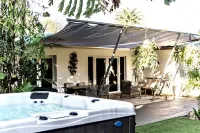 Modern  Relaxing Zen ~ 5 ★  New pool, HotTub, Magic Garden!