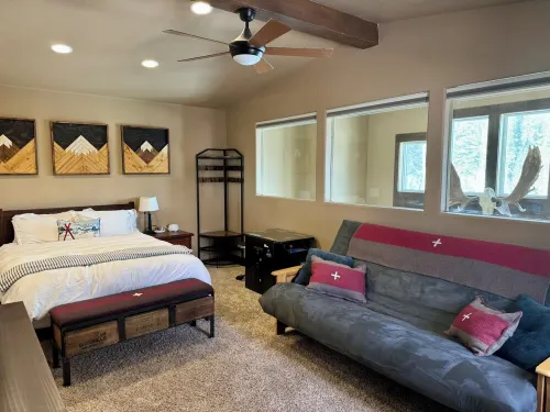 Kirkwood Mountainside Cabin & Cottage, Deck with Views, Walk to Lifts!