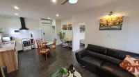 Sauvage - Luxury Garden Apartment