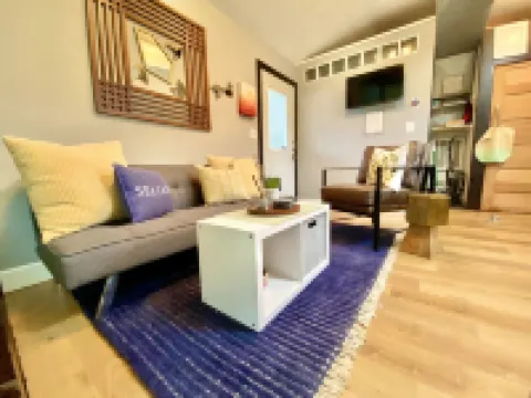 The Sea Shack--Perfect For Mardi Gras, Rodeo, Blocks Away From Boat Ramp And Bay