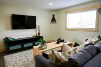 Golden Spike Stable Getaway in Downtown Tremonton Hotels in Tremonton