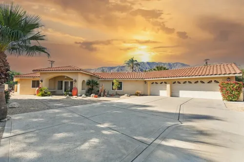Palm Springs Desert Oasis.