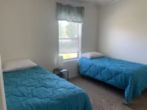 Buck House By The Bay- 4 Season Rural Cozy Cabin Hotels in Nasewaupee