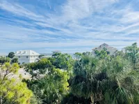 Sunshine State of Mind 4 bed/3.5 bath Private Pool Gated Community