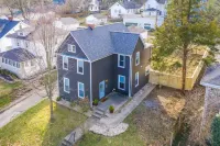 TOP AIRBNB IN KETTERING! | Near Downtown Dayton! Hotels near American Freight - Appliance, Furniture, Mattress