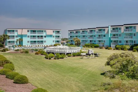 Oceanside Oasis- Oceanfront, Pool, Steps to Beach Access -Sleeps 6