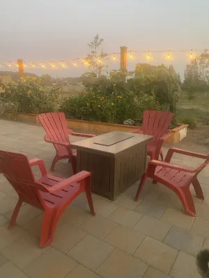 Private and charming space in Wine Country, a perfectwine tasting base camp.