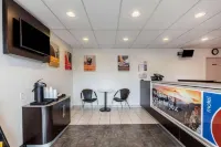 Motel 6 Webster, TX - Houston - NASA Lake