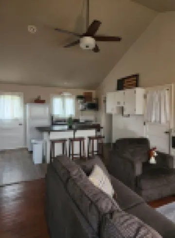 Cozy Cottage with water access, Newly remodeled 默瑟縣酒店